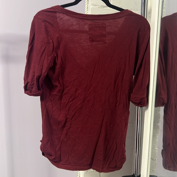 Maroon Hollister 3/4 sleeve - Picture 5 of 5